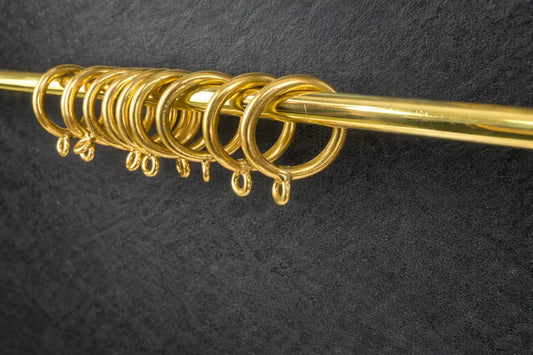 french return curtain rod close up detail